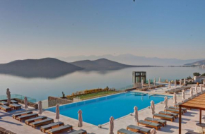 Отель Royal Marmin Bay Boutique & Art Hotel  Элунда